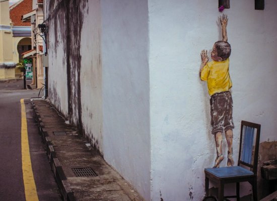 Street-Art-by-Ernest-Zacharevic-in-Penang-Malaysia-4