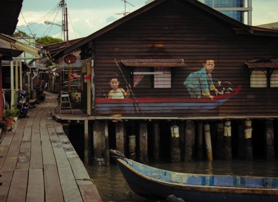 Street-Art-by-Ernest-Zacharevic-in-Penang-Malaysia-5